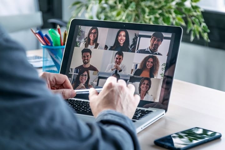 Why Do Entrepreneurship and Effective Communication Go Hand In Hand?