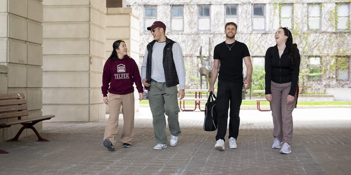 Your First-Year Compass: Navigating University with a Peer Mentor