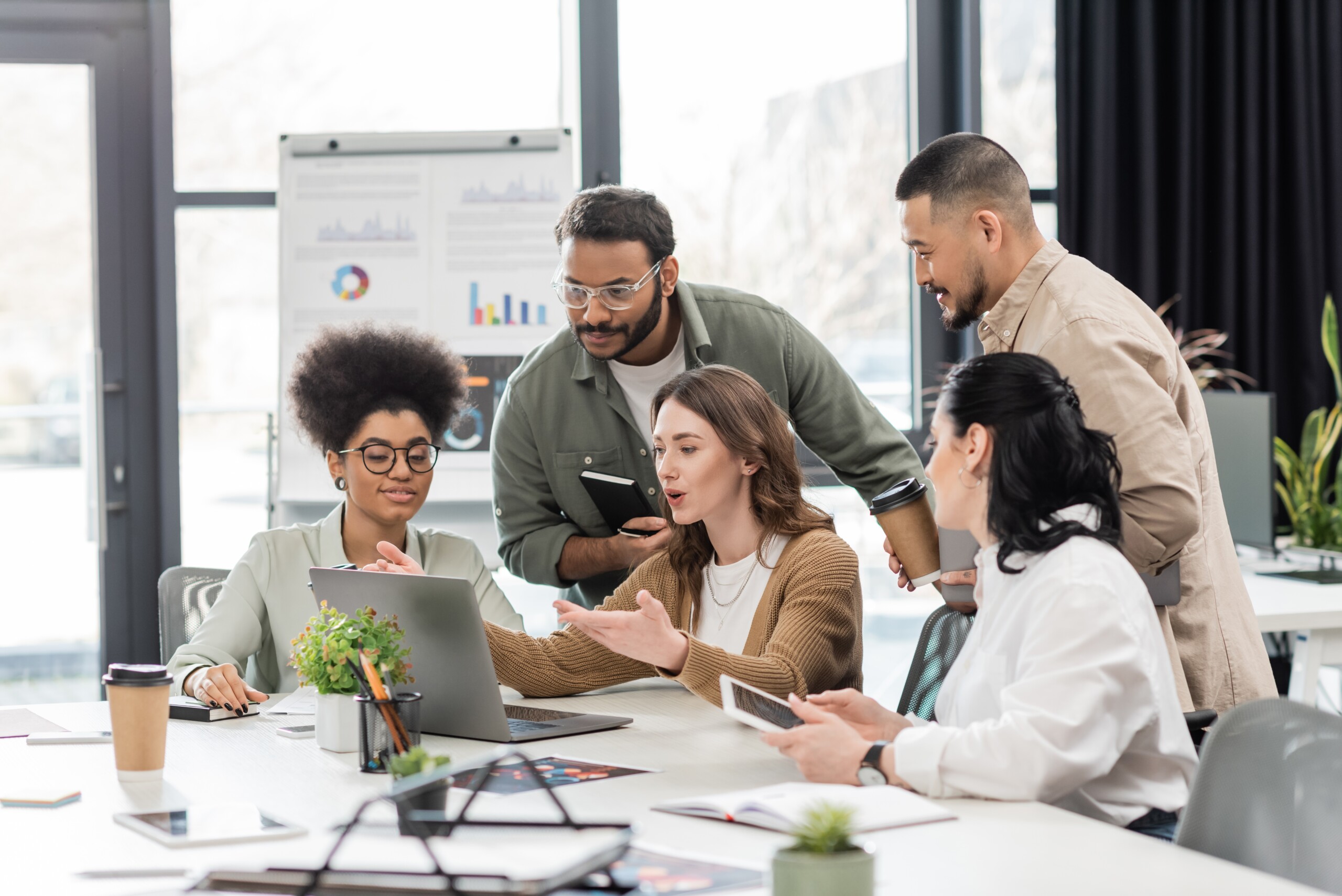 The Future of Collaborative Leadership: How Cross-Disciplinary Teams are Shaping Tomorrow's Business Landscape